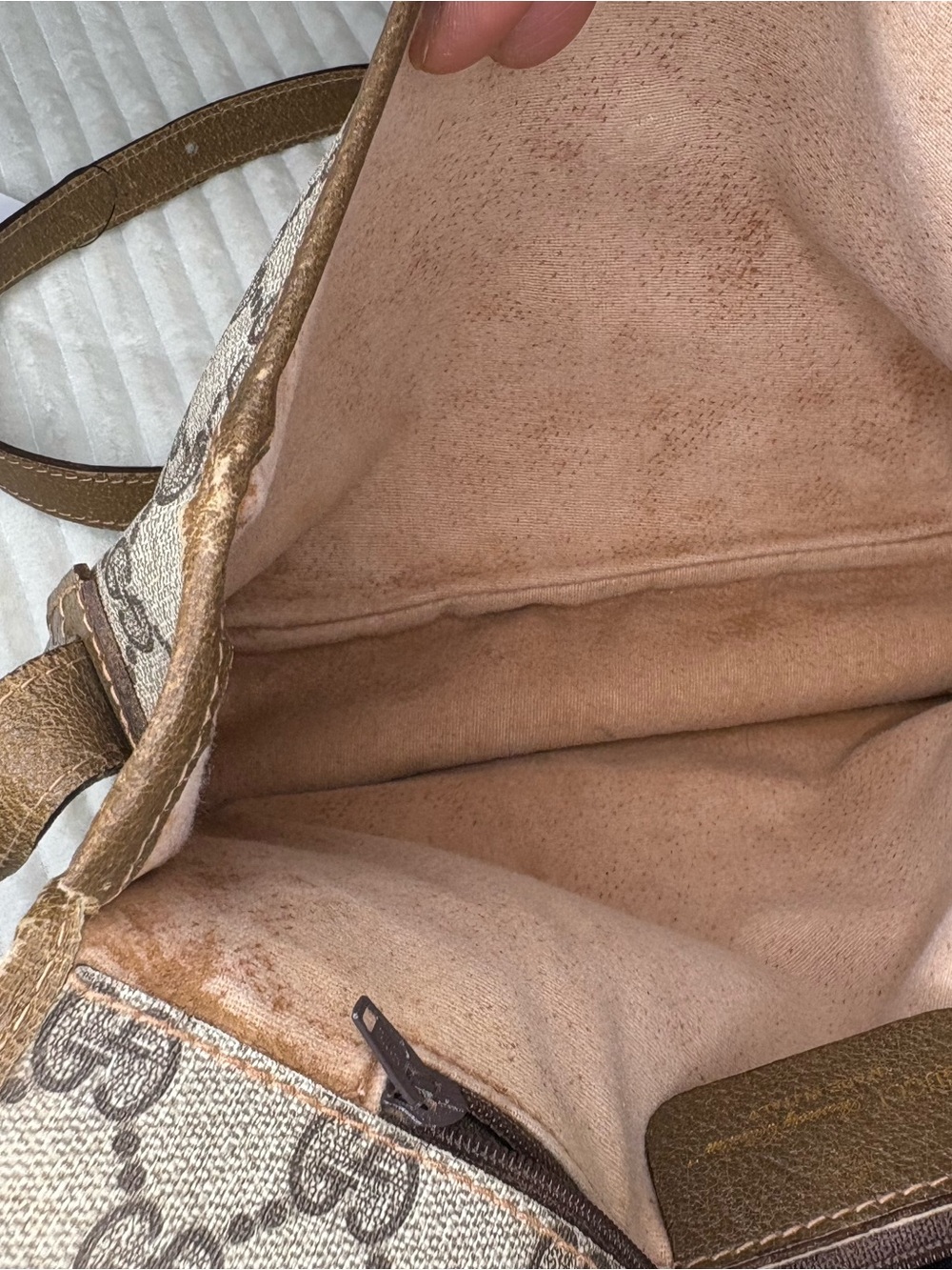 Gucci Vintage Crossbody Bag with COA - Picture 11 of 11